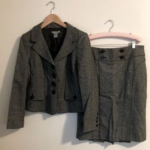 ANN TAYLOR tweed Gray Black Skirt Suit Blazer pleated 10